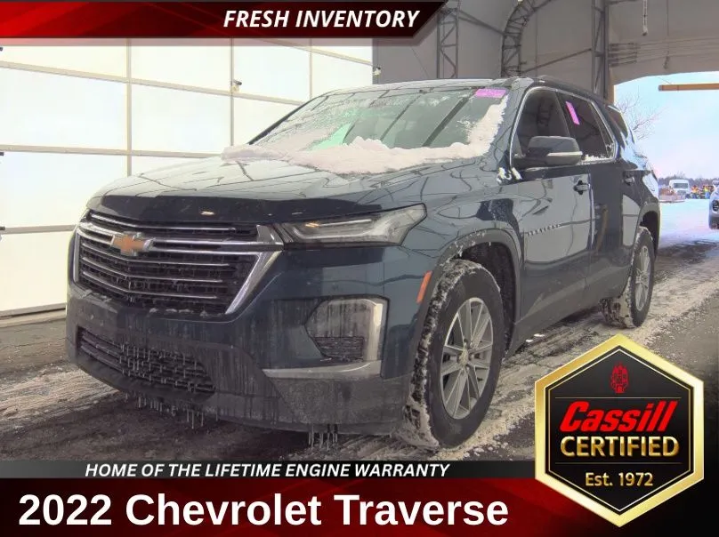 Blue 2022 Chevrolet Traverse LT for sale in Cedar Rapids, IA