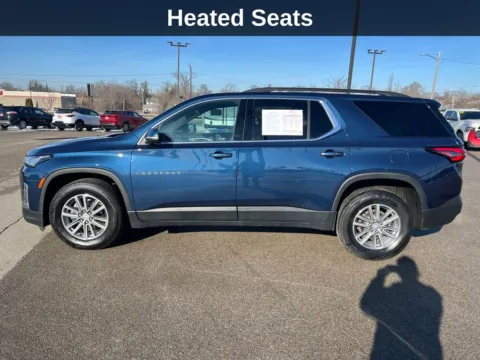 Photos of 2022 Chevrolet Traverse LT for sale in Cedar Rapids, IA at Cassill Motors