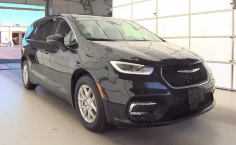 Photos of 2023 Chrysler Pacifica Touring L for sale in Cedar Rapids, IA at Cassill Motors