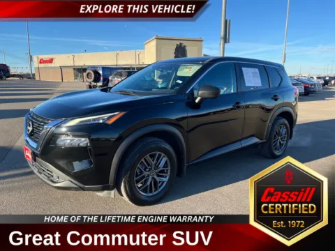 Black 2022 Nissan Rogue S for sale in Cedar Rapids, IA