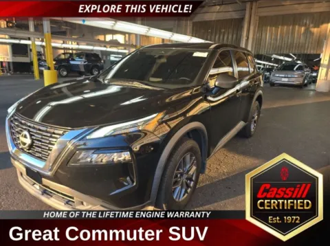 Black 2022 Nissan Rogue S for sale in Cedar Rapids, IA