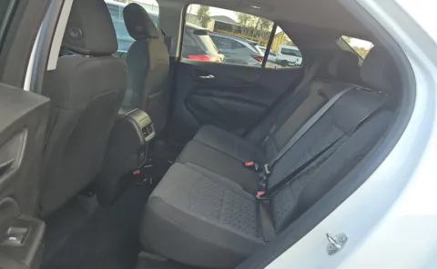 More photos of 2022 Chevrolet Equinox LT at Cassill Motors, IA