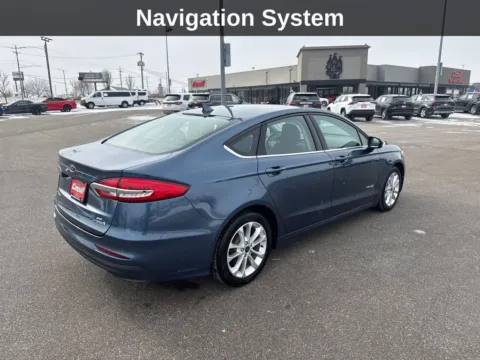 More photos of 2019 Ford Fusion Hybrid SE at Cassill Motors, IA