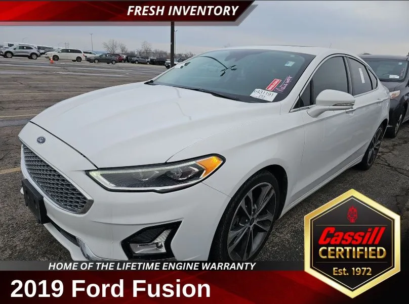 White 2019 Ford Fusion Titanium for sale in Cedar Rapids, IA