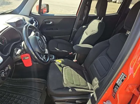 More photos of 2018 Jeep Renegade Latitude at Cassill Motors, IA