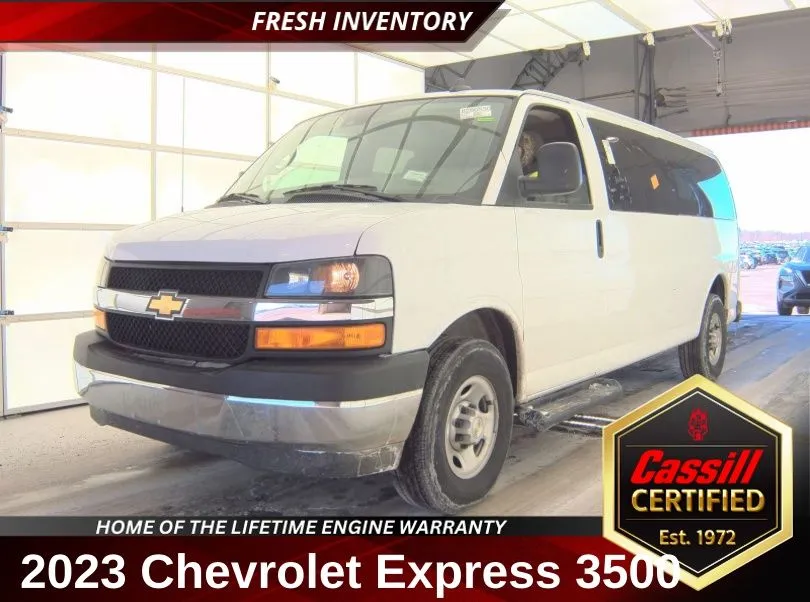 White 2023 Chevrolet Express 3500 LT for sale in Cedar Rapids, IA