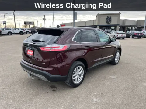 More photos of 2024 Ford Edge SEL at Cassill Motors, IA