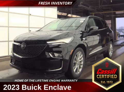 Black 2023 Buick Enclave Avenir for sale in Cedar Rapids, IA
