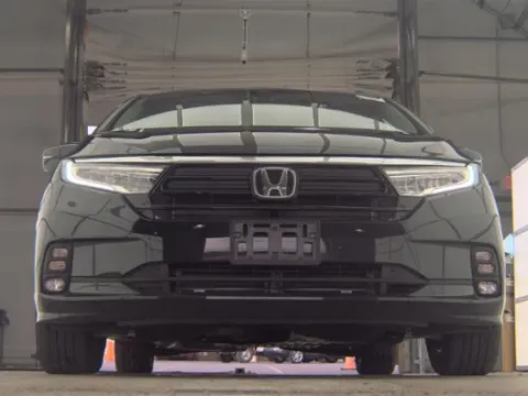 Photos of 2024 Honda Odyssey EX-L for sale in Cedar Rapids, IA at Cassill Motors