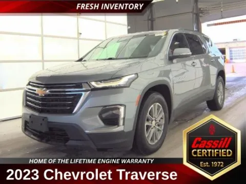 Gray 2023 Chevrolet Traverse LT Leather for sale in Cedar Rapids, IA