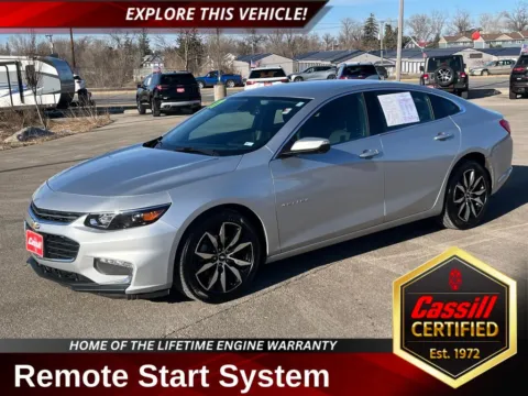 Silver 2017 Chevrolet Malibu LT for sale in Cedar Rapids, IA