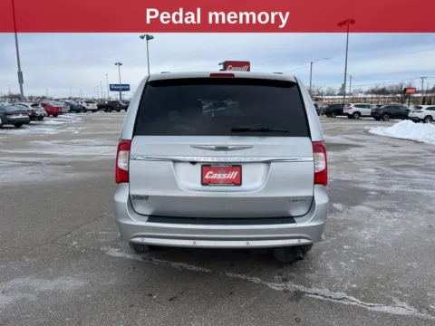 More photos of 2011 Chrysler Town & Country Limited at Cassill Motors, IA