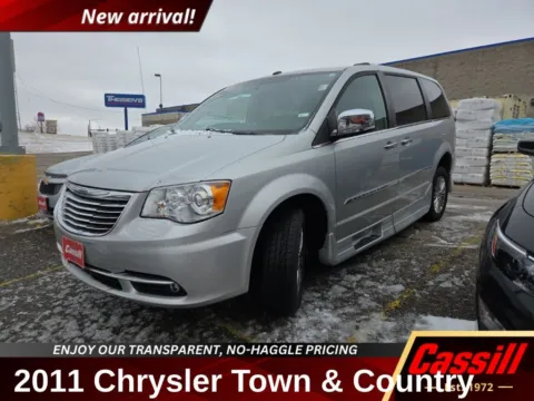 Silver 2011 Chrysler Town & Country Limited for sale in Cedar Rapids, IA