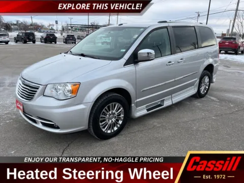 Silver 2011 Chrysler Town & Country Limited for sale in Cedar Rapids, IA