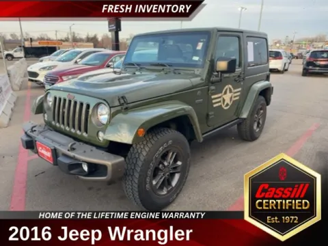 Green 2016 Jeep Wrangler Sahara for sale in Cedar Rapids, IA