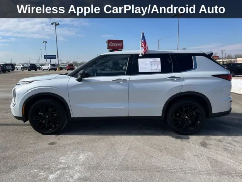 Photos of 2023 Mitsubishi Outlander SE Black Edition for sale in Cedar Rapids, IA at Cassill Motors