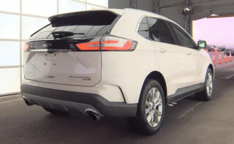 More photos of 2019 Ford Edge Titanium at Cassill Motors, IA