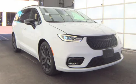 Photos of 2025 Chrysler Pacifica Limited for sale in Cedar Rapids, IA at Cassill Motors