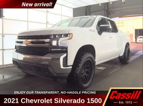 Blue 2021 Chevrolet Silverado 1500 LT for sale in Cedar Rapids, IA