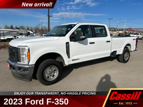 White 2023 Ford F-350SD XL for sale in Cedar Rapids, IA