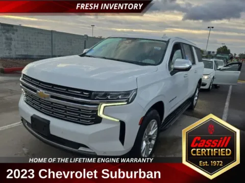 White 2023 Chevrolet Suburban Premier for sale in Cedar Rapids, IA