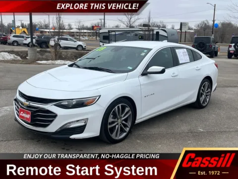 White 2023 Chevrolet Malibu LT for sale in Cedar Rapids, IA