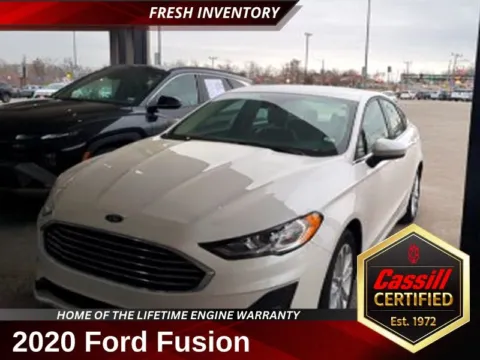 White 2020 Ford Fusion SE for sale in Cedar Rapids, IA