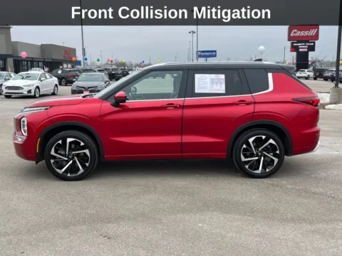 Photos of 2024 Mitsubishi Outlander SEL Platinum Edition for sale in Cedar Rapids, IA at Cassill Motors