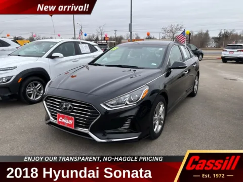 Black 2018 Hyundai Sonata SEL for sale in Cedar Rapids, IA