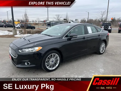 Black 2015 Ford Fusion SE for sale in Cedar Rapids, IA
