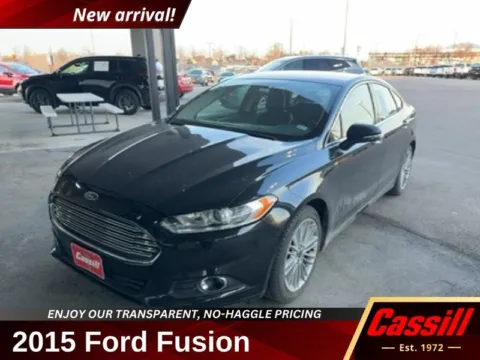 Black 2015 Ford Fusion SE for sale in Cedar Rapids, IA