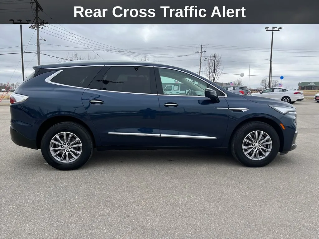 2023 Buick Enclave Essence - Photo 8