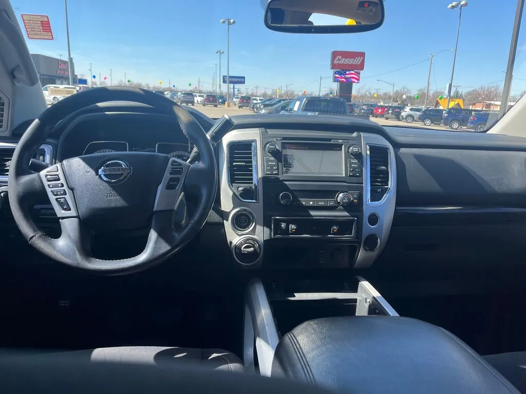 2017 Nissan Titan SV - Photo 19