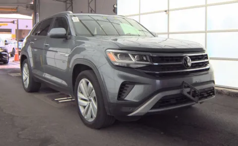 Photos of 2023 Volkswagen Atlas Cross Sport 3.6L V6 SE w/Technology for sale in Cedar Rapids, IA at Cassill Motors