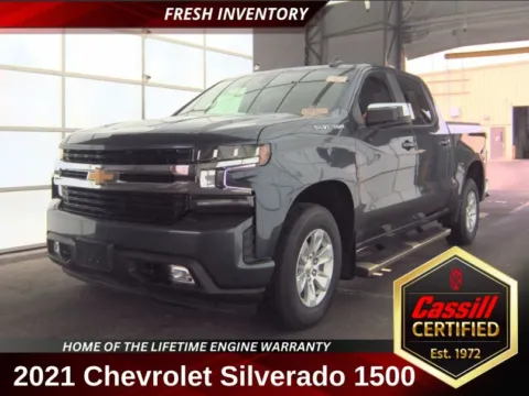 Gray 2021 Chevrolet Silverado 1500 LT for sale in Cedar Rapids, IA