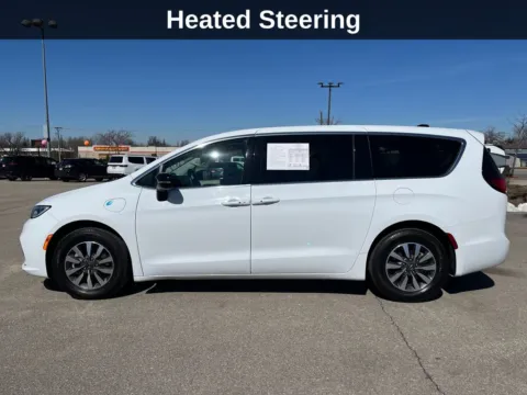 Photos of 2024 Chrysler Pacifica Hybrid Select for sale in Cedar Rapids, IA at Cassill Motors