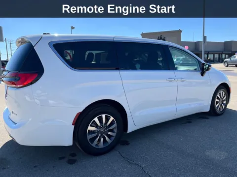 More photos of 2024 Chrysler Pacifica Hybrid Select at Cassill Motors, IA