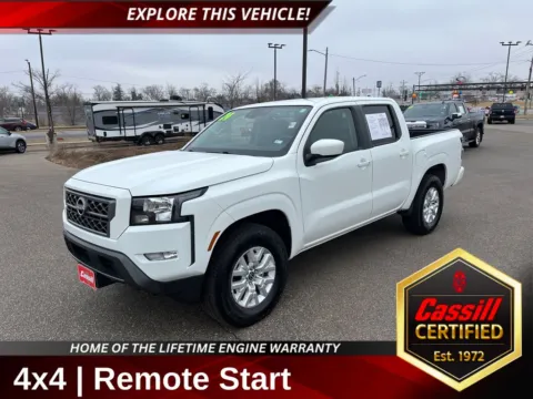 White 2024 Nissan Frontier SV for sale in Cedar Rapids, IA