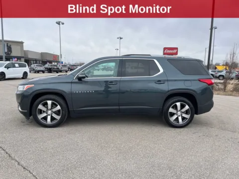 Photos of 2018 Chevrolet Traverse 3LT for sale in Cedar Rapids, IA at Cassill Motors