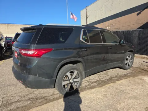 More photos of 2018 Chevrolet Traverse 3LT at Cassill Motors, IA