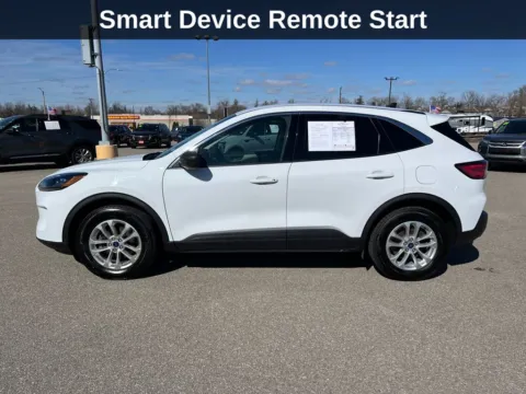 Photos of 2022 Ford Escape SE for sale in Cedar Rapids, IA at Cassill Motors