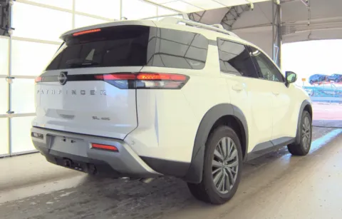 More photos of 2024 Nissan Pathfinder SL at Cassill Motors, IA