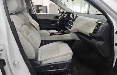 More photos of 2024 Nissan Pathfinder SL at Cassill Motors, IA