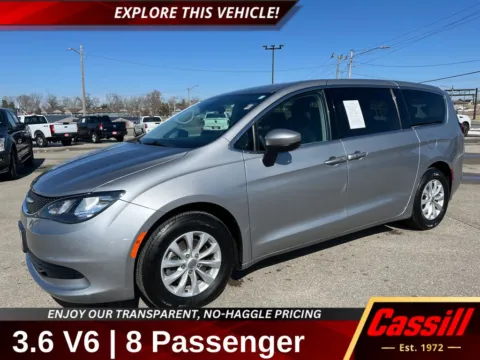 Silver 2017 Chrysler Pacifica Touring for sale in Cedar Rapids, IA