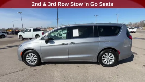 Photos of 2017 Chrysler Pacifica Touring for sale in Cedar Rapids, IA at Cassill Motors