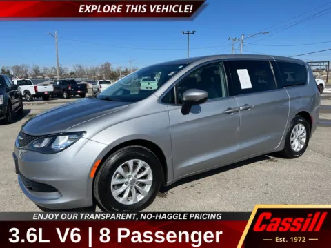Silver 2017 Chrysler Pacifica Touring for sale in Cedar Rapids, IA
