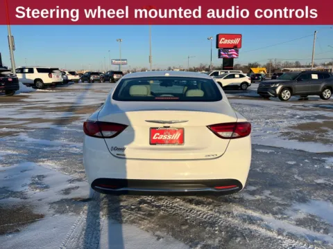 More photos of 2015 Chrysler 200 Limited at Cassill Motors, IA