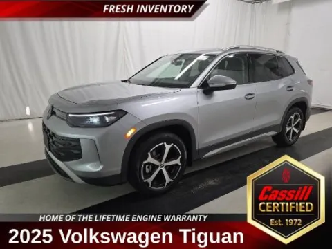 Silver 2025 Volkswagen Tiguan 2.0T SE for sale in Cedar Rapids, IA