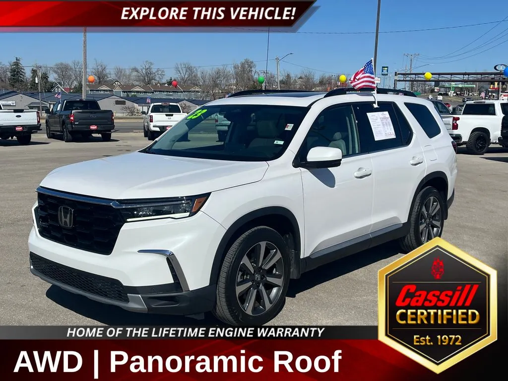 White 2023 Honda Pilot Touring for sale in Cedar Rapids, IA