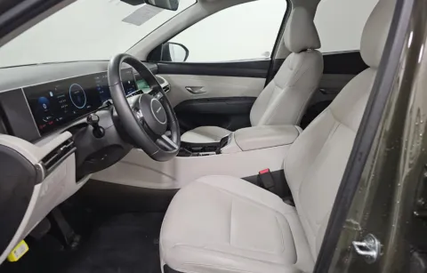 More photos of 2025 Hyundai Tucson SEL Convenience at Cassill Motors, IA